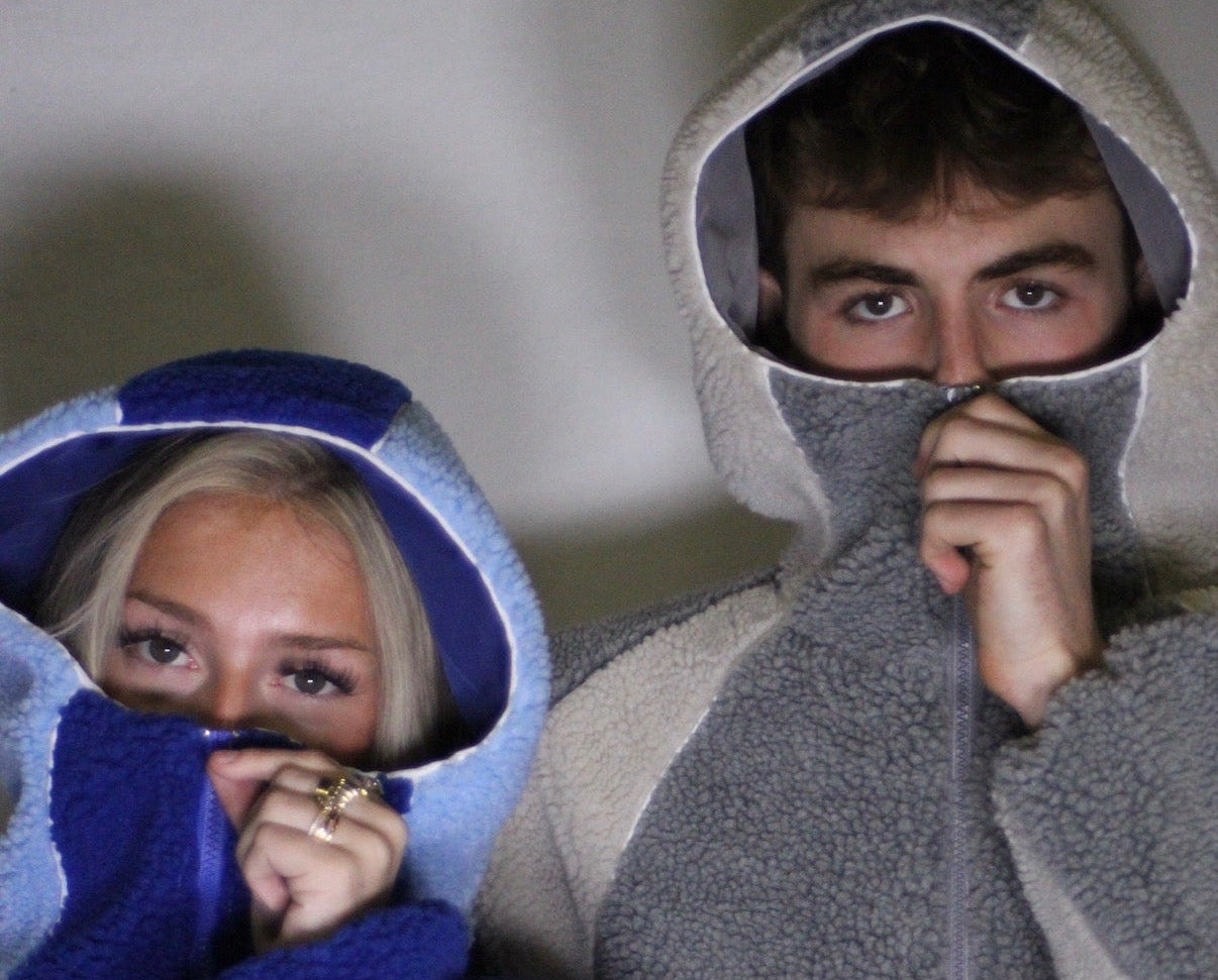 GREY SHERPA FLEECE ZIP-UP.