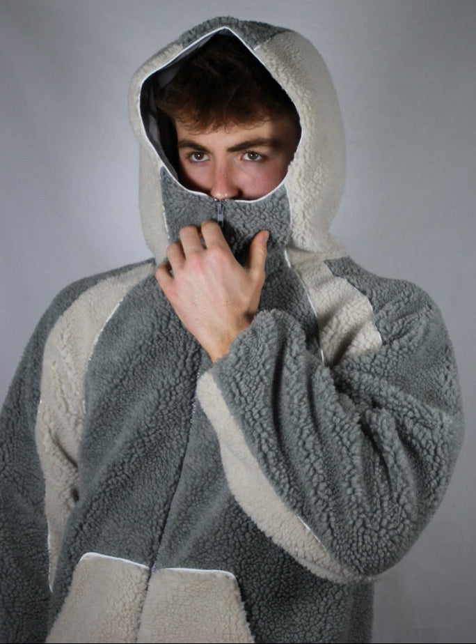 GREY SHERPA FLEECE ZIP-UP.